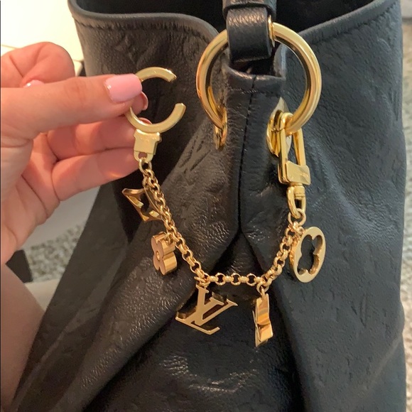 SOLD Louis Vuitton Keychain - Picture 7 of 7